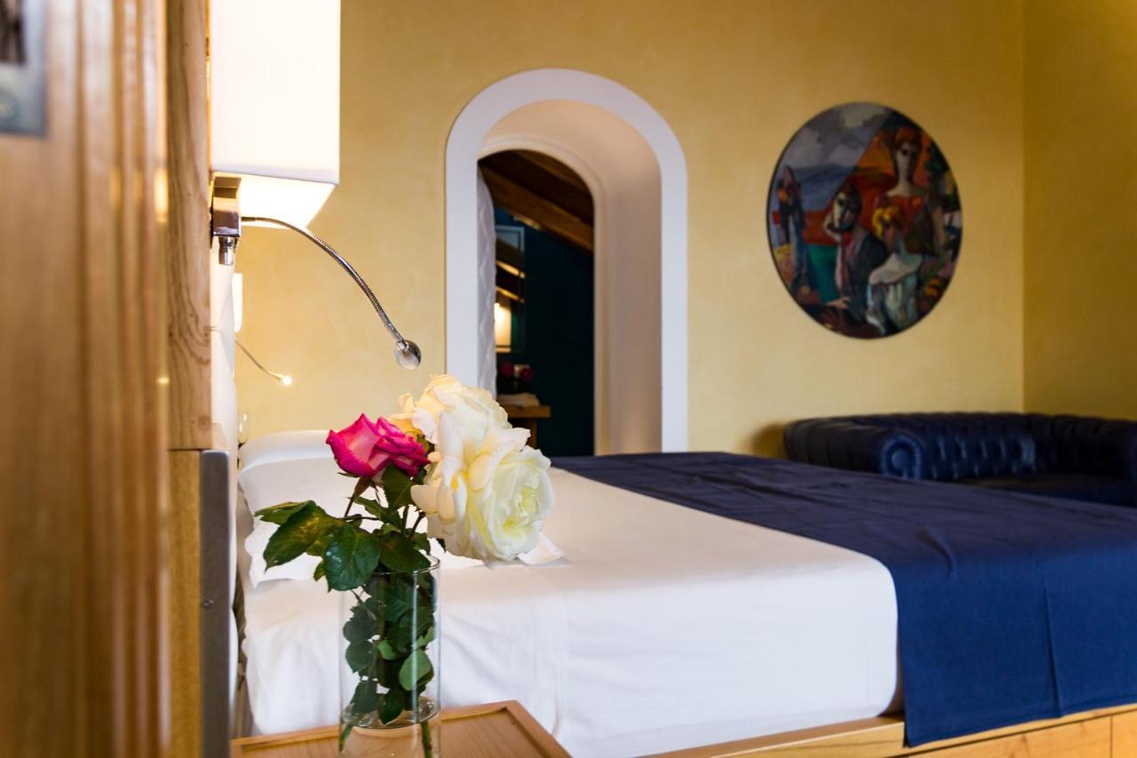 Villa Di Natale Pagani Eksteriør billede
